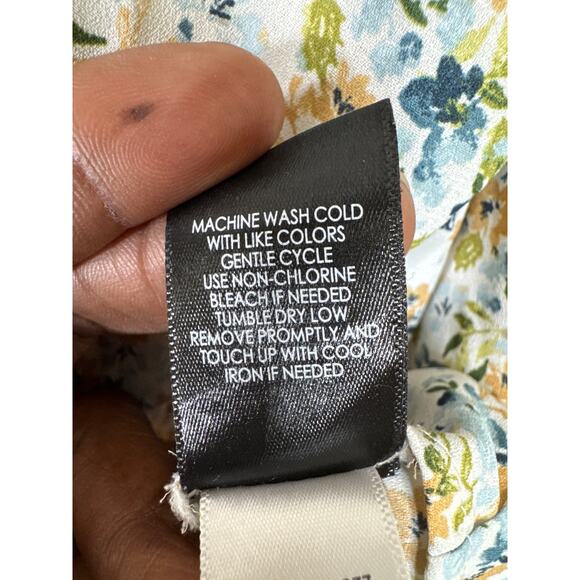 TORRID Harper Floral 3/4 Rolled Sleeves Pullover Blouse Top Size 5 - Picture 9 of 9